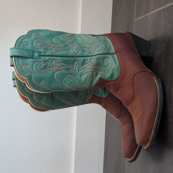 Ariat Shoes - Ariat Legend Cowboy Western Boots Size 9B